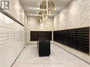 180 Front St E in Toronto, ON - Building Photo - Building Photo