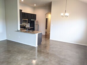 415 Joanne Lp-Unit -415 Joanne Loop Unit B in Buda, TX - Building Photo - Building Photo