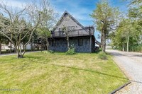 128 Lakeside Dr E in Forked River, NJ - Building Photo - Building Photo