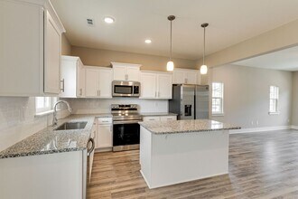 124 Dry Creek Commons Dr in Goodlettsville, TN - Building Photo - Building Photo