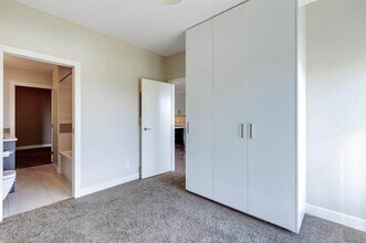 1521-1526 26 Ave SW in Calgary, AB - Building Photo - Building Photo