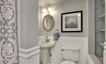 7555 17th Ave NW in Seattle, WA - Building Photo - Building Photo