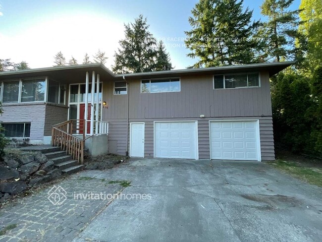 property at 855 Maplewood Ave