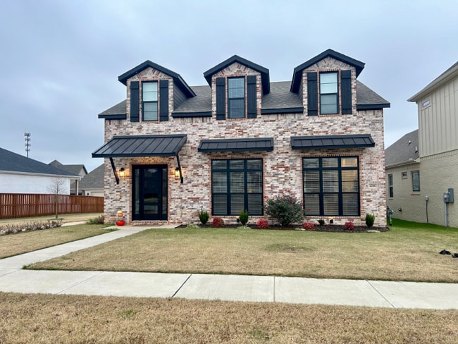 property at 6206 SW Luna Ln