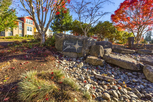 22663 NE Alder Crest Dr, Unit 102 in Redmond, WA - Foto de edificio - Building Photo