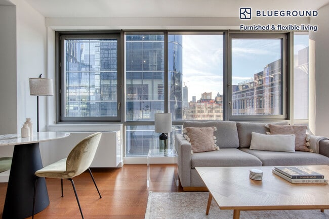 435 W 31st St in New York, NY - Building Photo - Building Photo