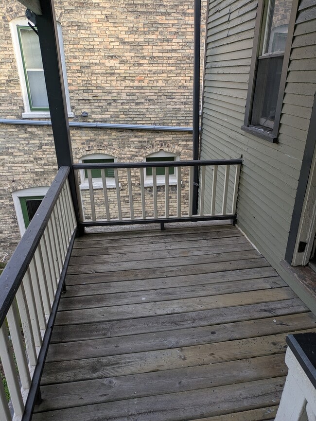 320 Prospect Ave SE, Unit 320 Prospect Ave