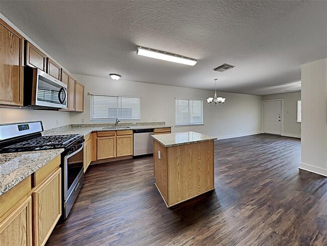 820 Dragonfly Dr in Conroe, TX - Building Photo - Building Photo