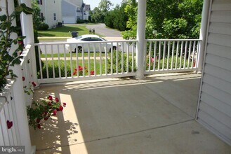 8 Foggy Field Ln in Fredericksburg, VA - Building Photo - Building Photo