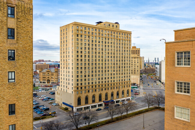 Leland House in Detroit, MI - Building Photo - Building Photo