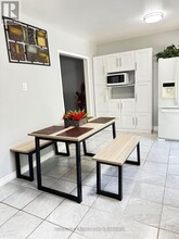 237 Homestead Crescent in London, ON - Building Photo - Building Photo