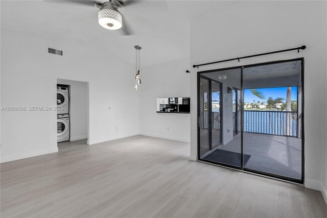1403 S Liberty Ave in Homestead, FL - Building Photo - Building Photo
