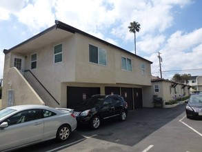 13810 Sherman Way in Van Nuys, CA - Building Photo - Building Photo