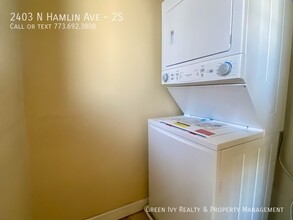 2403 N Hamlin Ave in Chicago, IL - Building Photo - Building Photo
