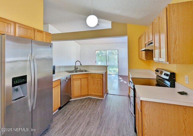11274 S Ardencroft Dr in Jacksonville, FL - Building Photo - Building Photo