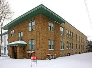 1429 Grand Ave in St. Paul, MN - Foto de edificio - Building Photo