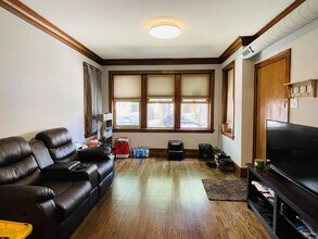 4623 S Harding Ave-Unit -1 in Chicago, IL - Building Photo - Building Photo