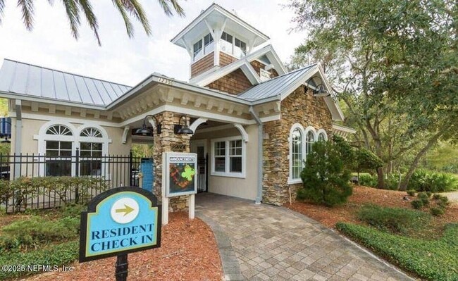 12301 Kernan Forest Blvd in Jacksonville, FL - Building Photo - Building Photo