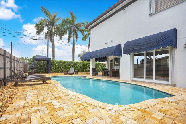 3035 SW 115th Ave in Miami, FL - Building Photo - Building Photo