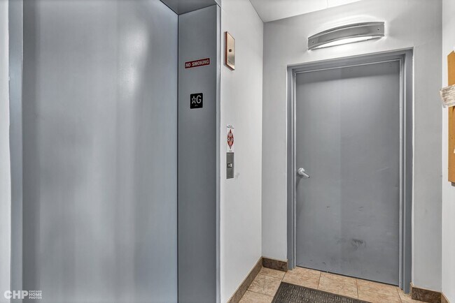 449 N Green St in Chicago, IL - Building Photo - Building Photo