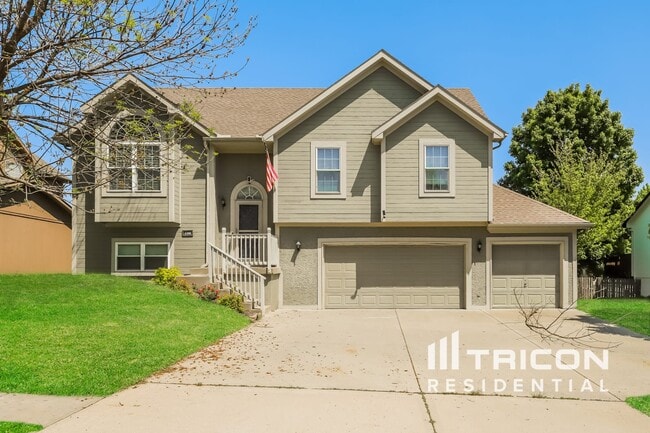 property at 4308 NE 102nd St