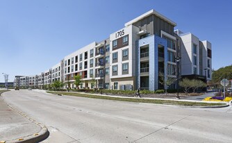 Mallory Eastside in Richardson, TX - Building Photo