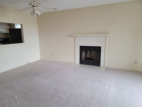 737 W Ocean View Ave in Norfolk, VA - Building Photo - Building Photo
