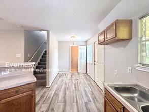 2300 Abernathy St in Houston, TX - Building Photo - Building Photo