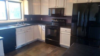 1119 Granite St in Gillette, WY - Building Photo - Building Photo