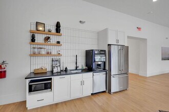 280 Salmon Brook St in Granby, CT - Building Photo - Building Photo