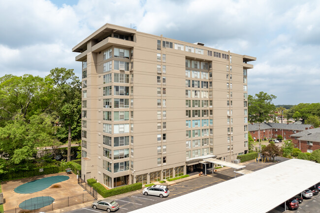 The Edinborough in Memphis, TN - Foto de edificio - Building Photo