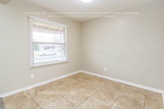 2223 Juliesse Ave in Sacramento, CA - Foto de edificio - Building Photo