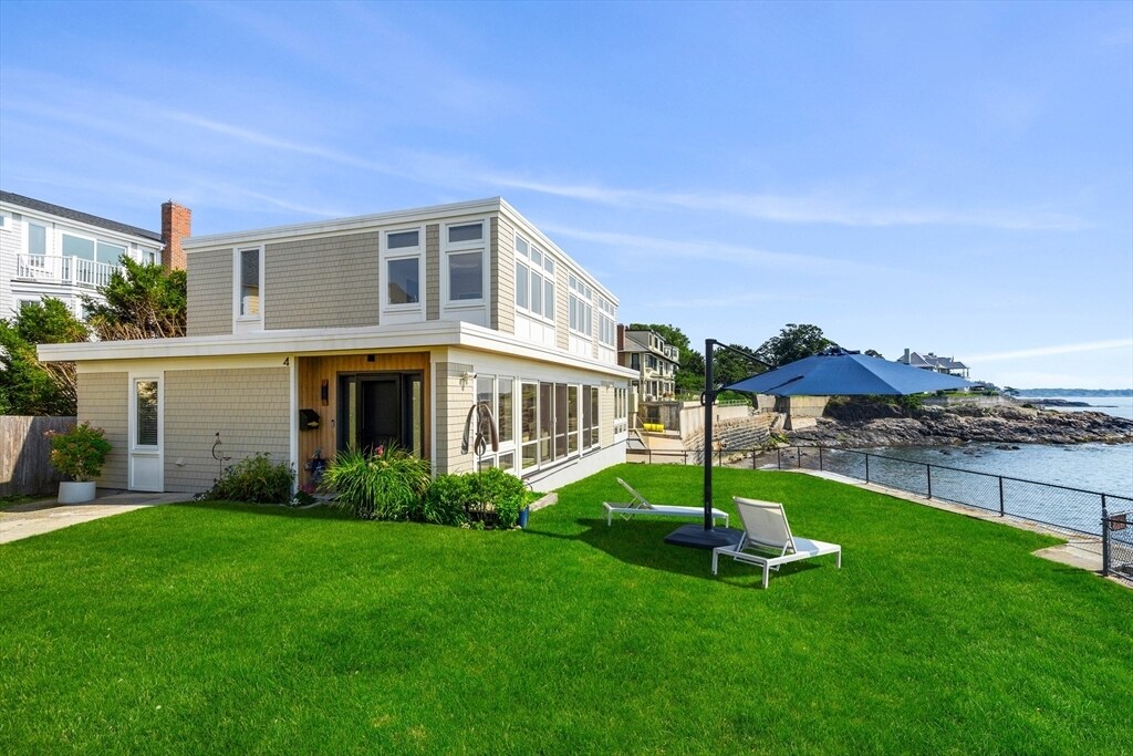4 Bass Rock Ln in Marblehead, MA - Building Photo