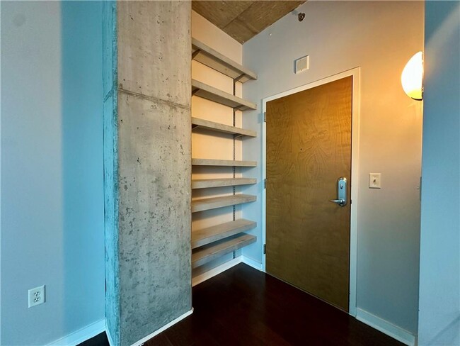 923 Peachtree St NE in Atlanta, GA - Building Photo - Building Photo