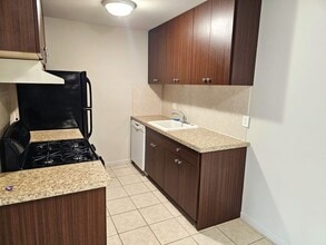 38255 Fairway Ct in Clinton Township, MI - Building Photo - Building Photo