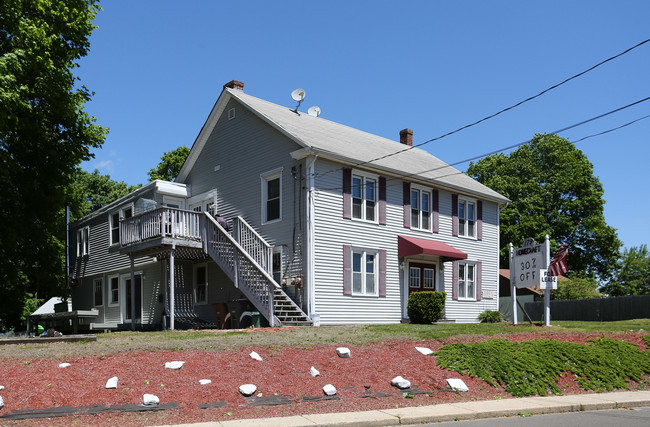 179 Boston Post Rd in East Lyme, CT - Building Photo - Building Photo