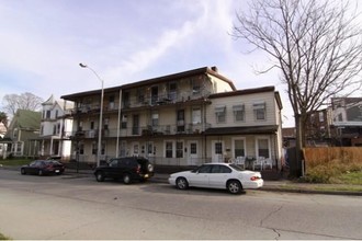 18-26 E Saint James St in Kingston, NY - Foto de edificio - Building Photo