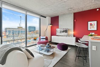 161 N Elizabeth St in Chicago, IL - Building Photo - Building Photo