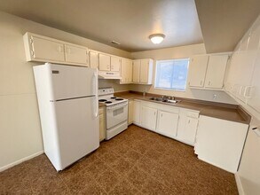 3361-3363 Valcrest Dr in West Valley City, UT - Building Photo - Building Photo