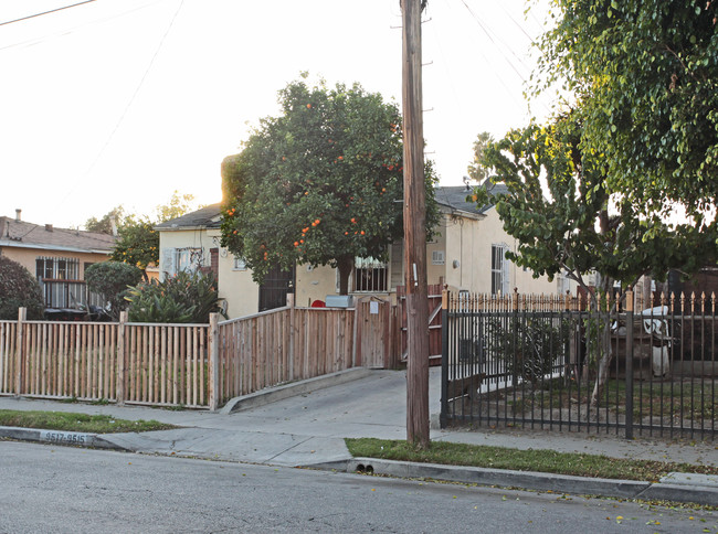 9515 Compton Ave in Los Angeles, CA - Building Photo - Building Photo