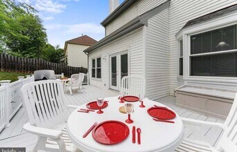 5 Sarasota Dr in Stafford, VA - Building Photo - Building Photo