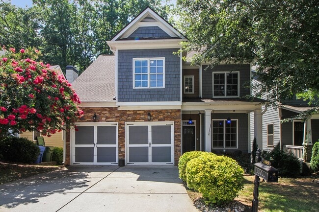 property at 1395 Custer Way SE