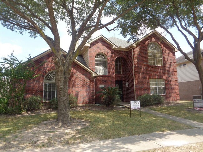property at 15514 Baxter Ave