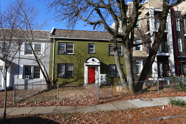 1214 19th St NE in Washington, DC - Building Photo - Building Photo