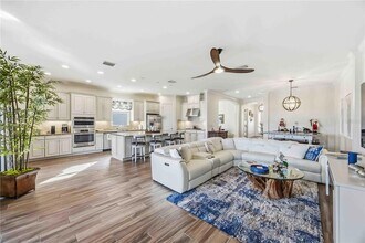 5400 Manchini St in Sarasota, FL - Foto de edificio - Building Photo