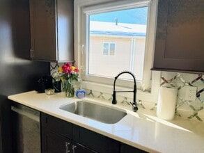 33 Willow Wood Ct, Unit 2 in East Rutherford, NJ - Building Photo - Building Photo