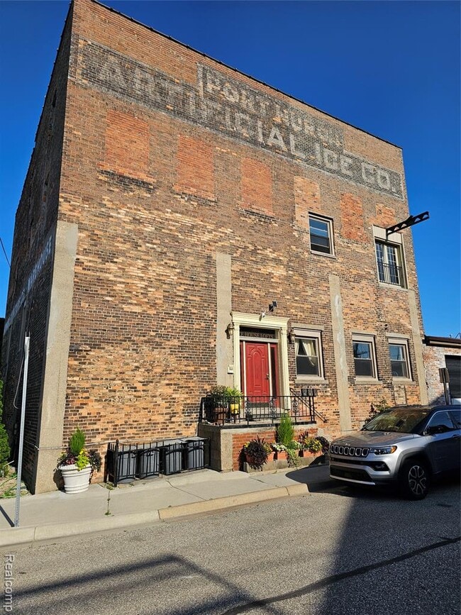 property at 1104 4th St