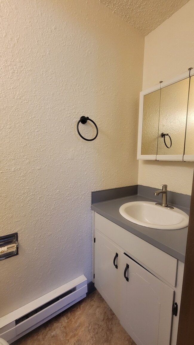 6910 S Madison St in Tacoma, WA - Foto de edificio - Building Photo