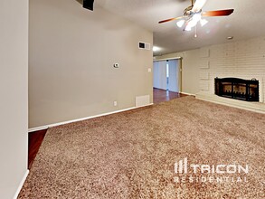 12015 El Sendero St in San Antonio, TX - Building Photo - Building Photo
