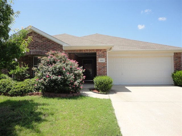 1804 Heron Dr in Aubrey, TX - Building Photo